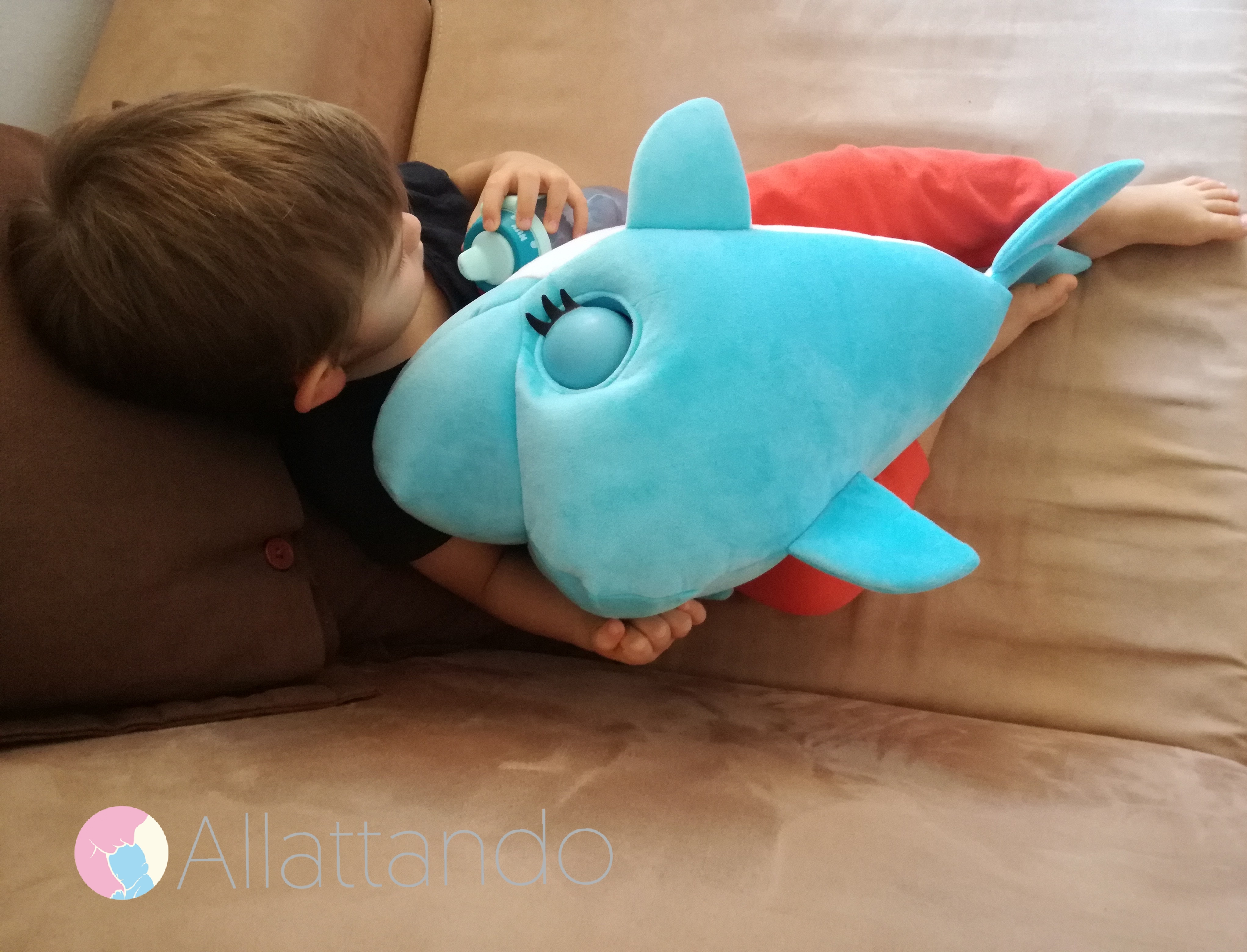 Peluche interattivo Blu Blu Dolphin IMC Toys